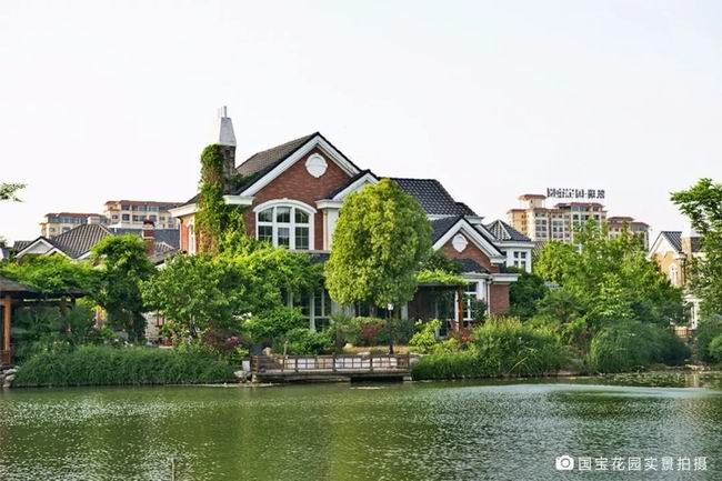 生活在有湖的地方，是對人生的浪漫私藏